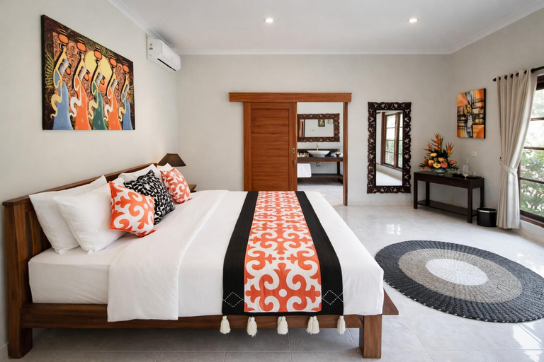 Bedroom 2, AmaLuna III 2BR Private Pool Villa near Seminyak Center, Badung