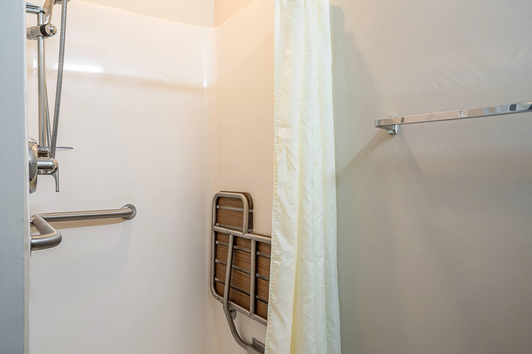 Bathroom 4, Suburban Studios of Wilmington, New Hanover