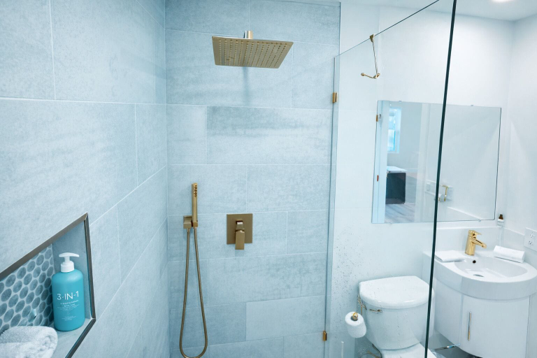 Bathroom, Daytona Double Delight, Volusia