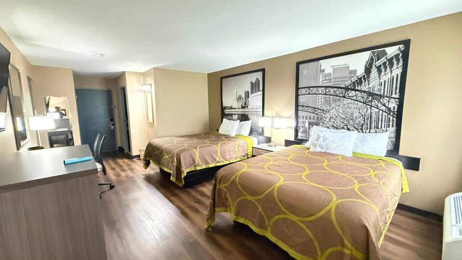 Bedroom 3, Super 8 By Wyndham Harrison Oh, Hamilton
