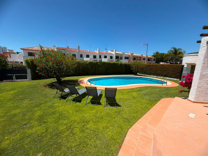 Sport & Beauty 2, Villa Vilamoura, Piscina Jardim Prestige For Home, Loulé