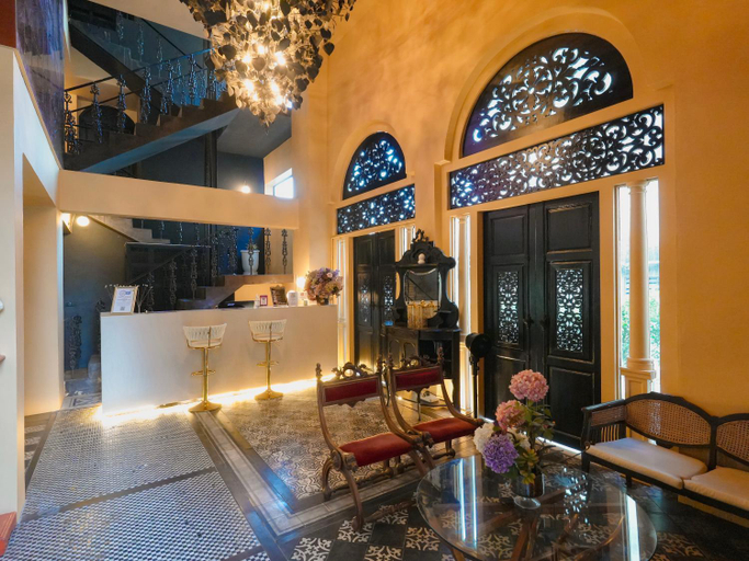Public Area 5, Amdaeng Bangkok Riverside Hotel, Khlong San