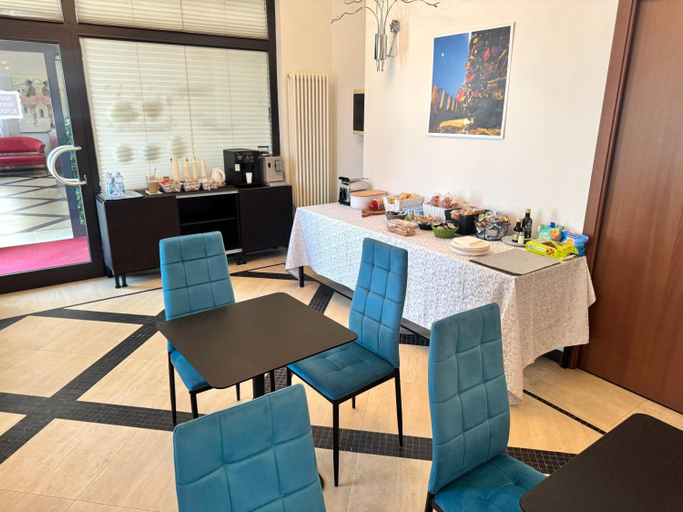 Food & Drinks 4, Residence Verona Class, Verona