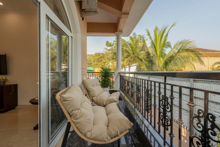 Balcony/terrace 4, Staymaster Una 4BR Villa, North Goa