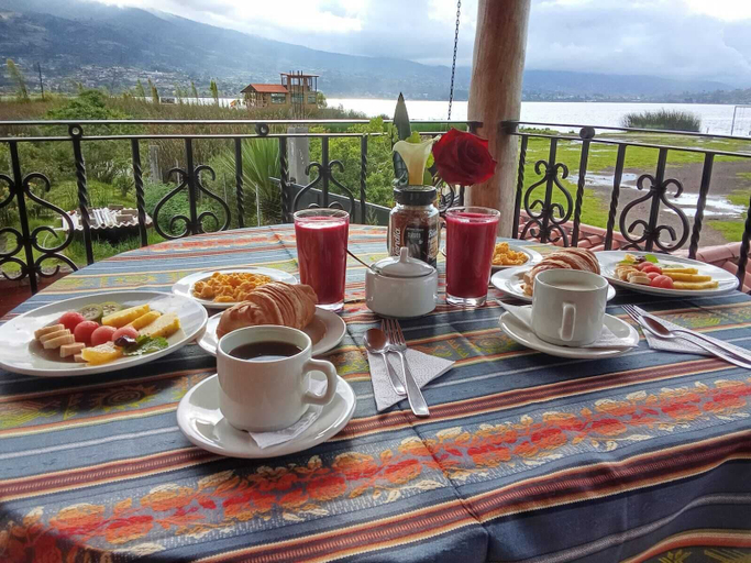 Outdoor dining, Brisas Del Lago San Pablo, Otavalo