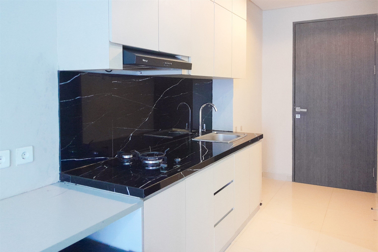 Private kitchen 2, Functional Nice Studio Room At Apartment Tamansari Skylounge Balikpapan, Balikpapan