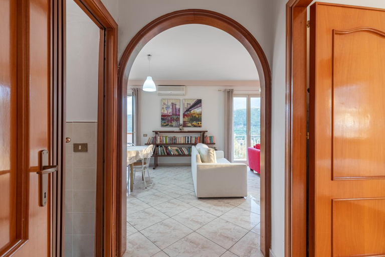 Others 3, Appartamento in Villa Marlory, Palermo