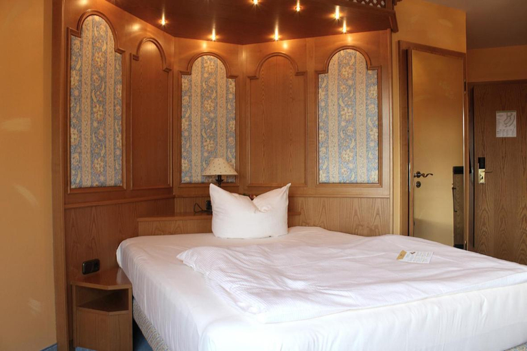 Bedroom 3, Spanischer Hof, Meißen