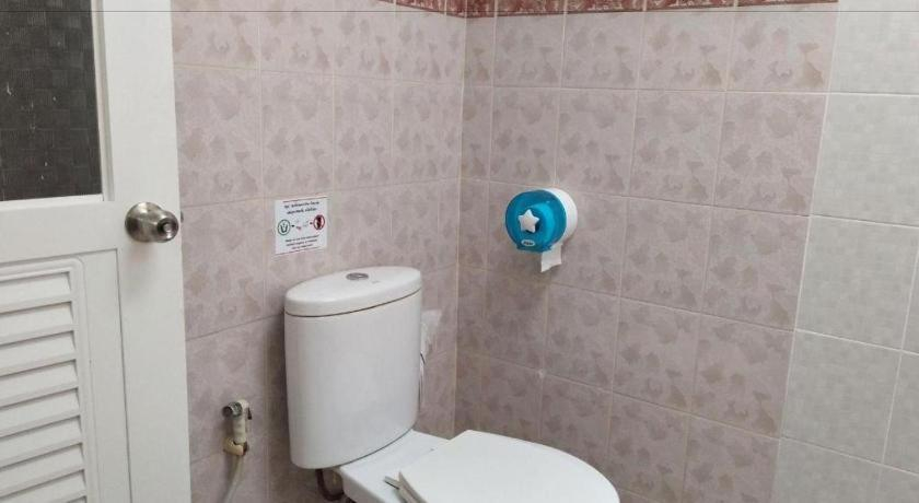 Bathroom 4, The Sunshine Resort, K. Ko Kut
