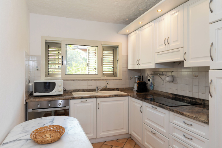 Private kitchen 5, Istana Bay House by Wonderful Italy, Olbia-Tempio