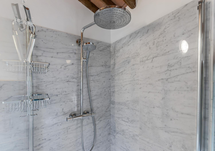 Bathroom 4, Vicinato Homestead, Lucca