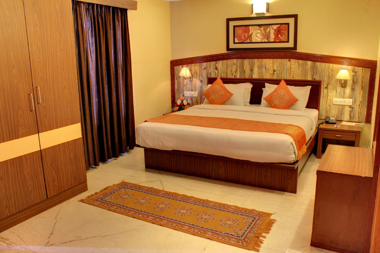 Bedroom 4, Hotel Chennai Gate - Egmore, Chennai