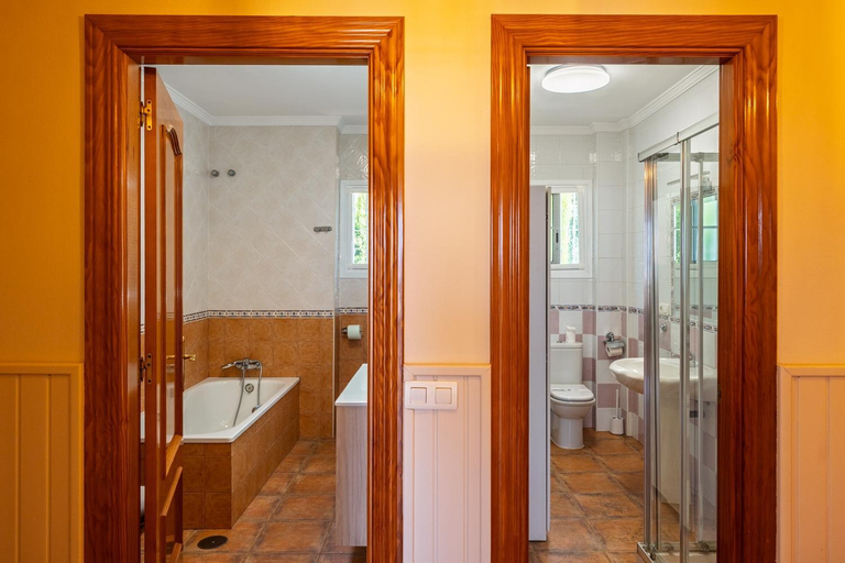 5, Villa Olympo, Málaga