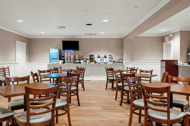 Food & Drinks 5, Bayshore Resort, Grand Traverse