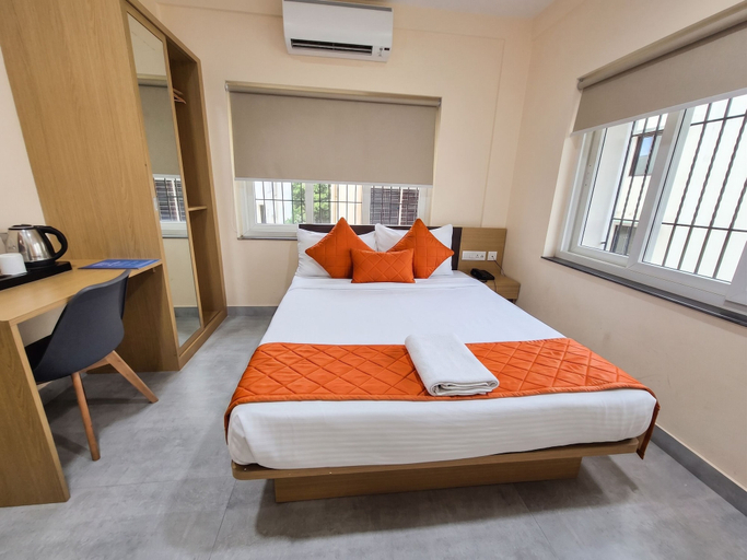 Room 4, OnlyStay Corporate Suites Newtown, North 24 Parganas