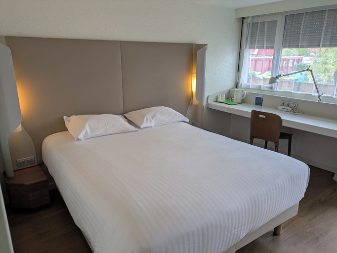 Bedroom 1, Campanile Orleans Saran, Loiret
