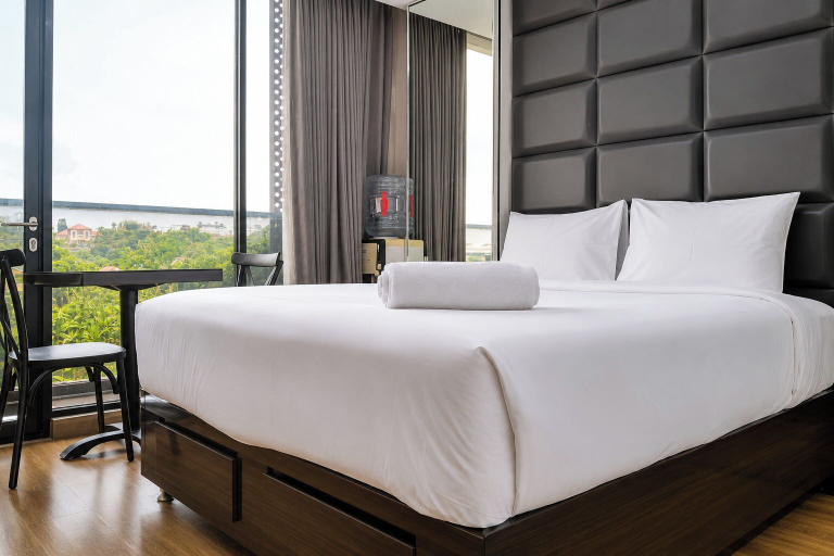 Interior 5, Chic Studio Room At Apartment Tamansari Skylounge Balikpapan, Balikpapan