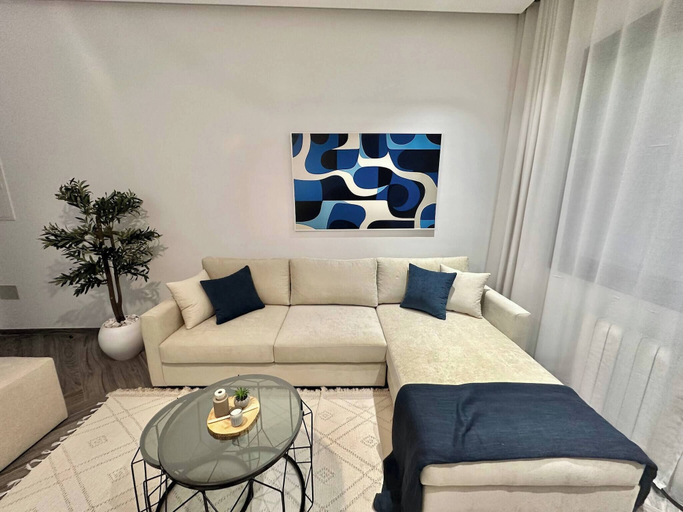 Living area 4, Topaz - Bright Apartment Lake 2, Bouhaira