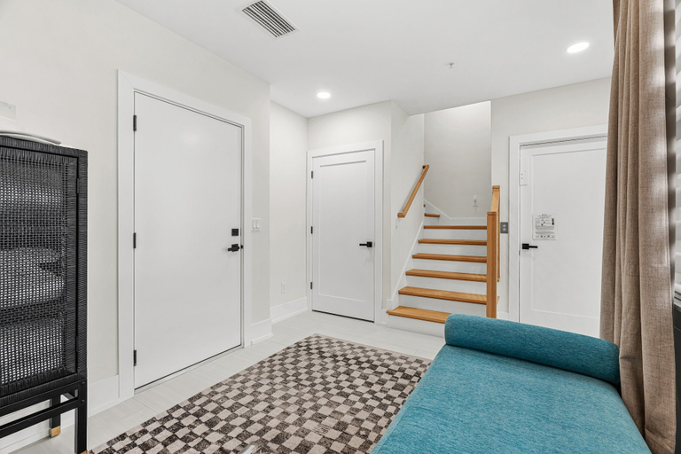 Interior 3, Papaya Place 2 Bedroom Townhouse, Sarasota