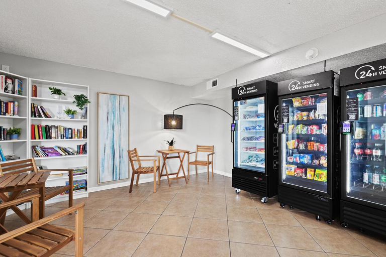 Food & Drinks 5, The Summit by Panhandle Getaways, Bay