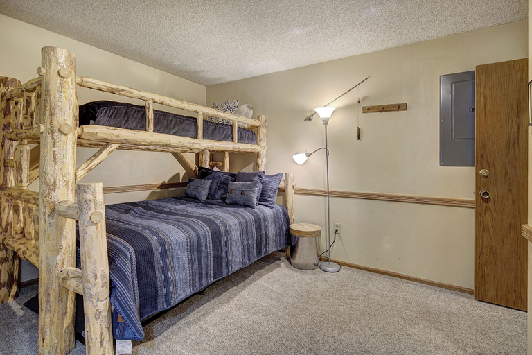Bedroom 3, Atrium 104 Downtown Condos with on-site Hot Tub, Summit