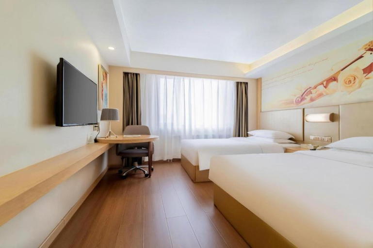 Bedroom 2, Vienna Hotel Harbin Central Avenue Branch, Harbin