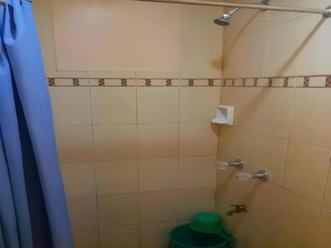 Bathroom 3, Raymen Beach Resort, Nueva Valencia
