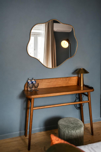Bedroom 4, Bristol, Luxembourg