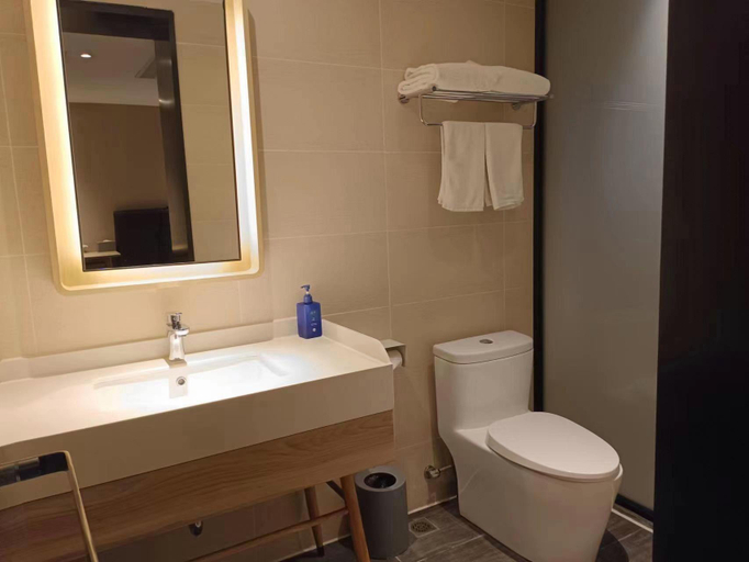 Bathroom 4, Hanting Hotel Changchun Guilin Road South Lake Park, Changchun