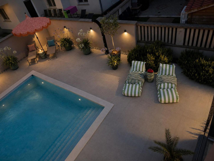 Sport & Beauty 2, Villa Vida, Medulin - Bazen i jacuzzi, Medulin