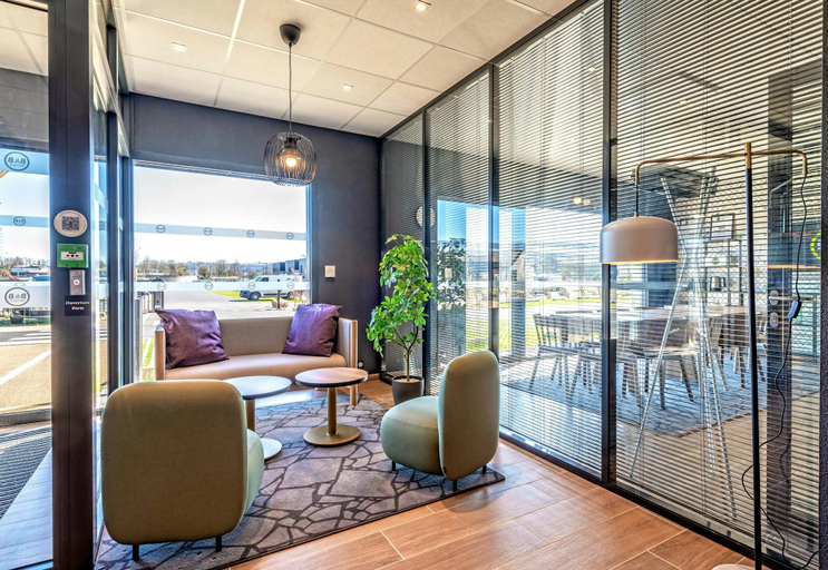 Public Area 2, B&B HOTEL Landerneau Bois Noir, Finistère