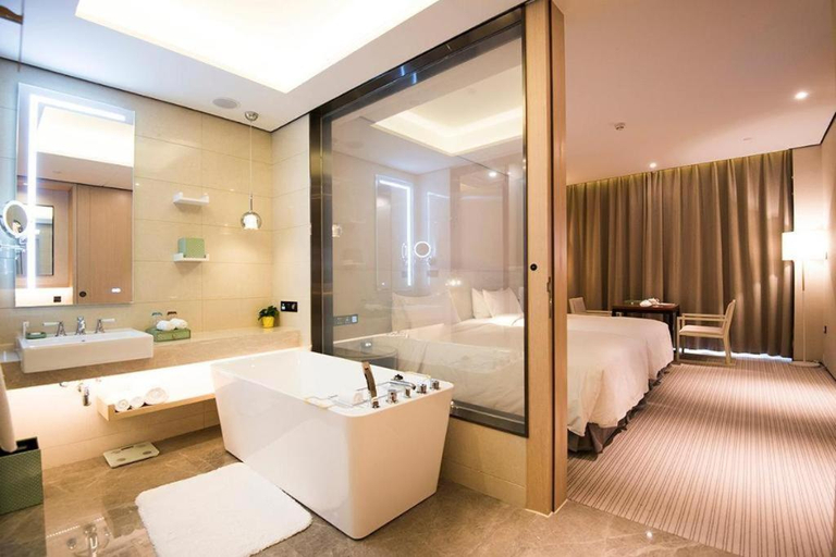 Bathroom 5, Virtuous World Hotel, Foshan