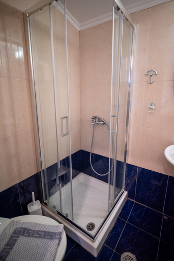 Bathroom 3, Bungalow - Camping Apollon, Central Greece