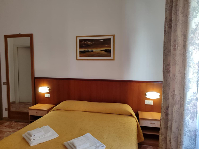 Bedroom 2, Bed & Breakfast Domus Cesena, Forli' - Cesena