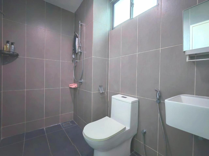 Bathroom 4, Greenfield Residence Bandar Sunway, Petaling Jaya
