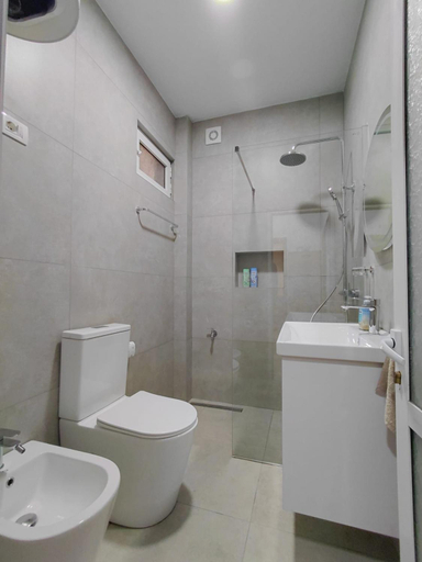 Bathroom 2, Bevis apartment 2, Tiranës