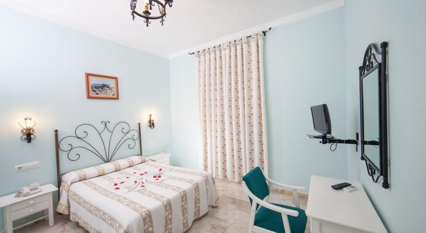 Bedroom 3, Hostal Las Margaritas, Cádiz