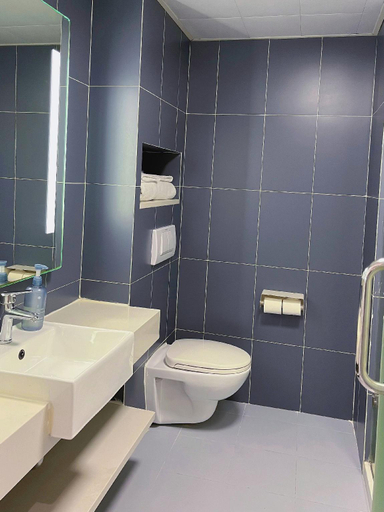 Bathroom 4, Hanting Hotel Shanghai Wujing Normal University, Shanghai