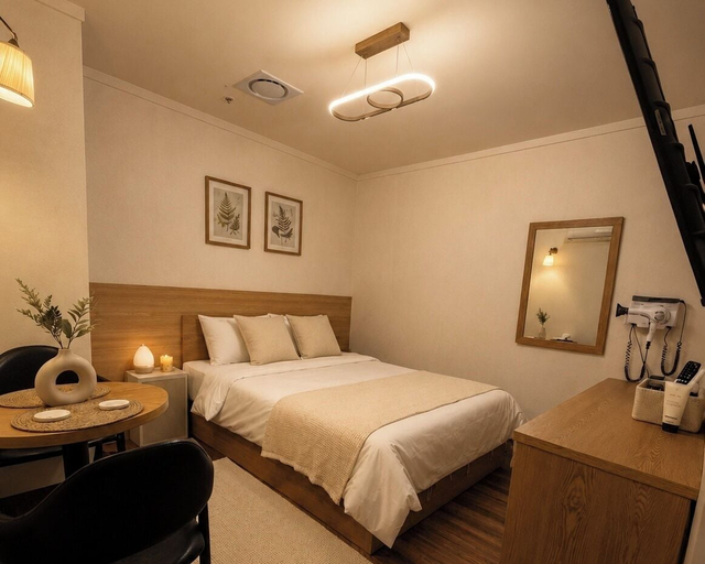 Bedroom 4, Healing Motel, Jung