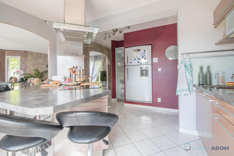Others 5, La Lilla - Piscine - Wifi, Loire-Atlantique