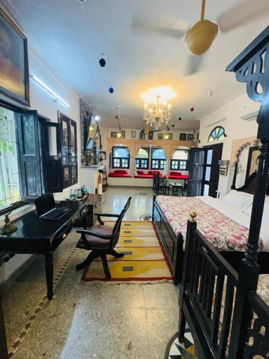 Room 5, Premium Heritage House, Udaipur
