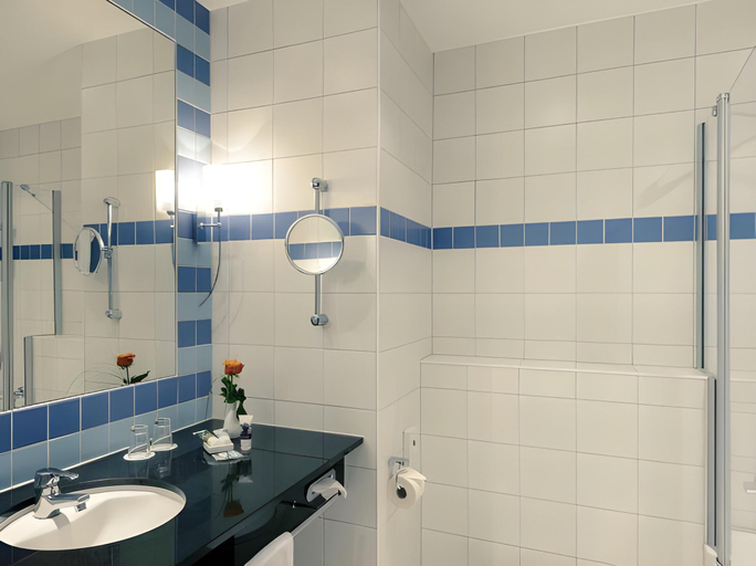 Bathroom 3, Mercure Hotel Frankfurt Eschborn Sued, Main-Taunus-Kreis