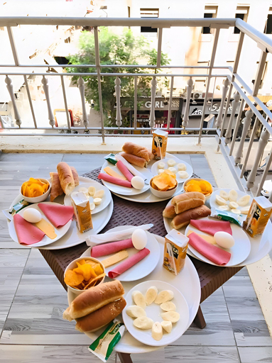 Food & Drinks, Calma Hotel, 'Abdin