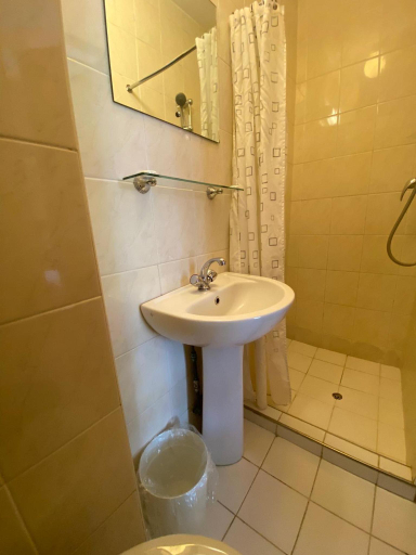 Bathroom 3, European, London