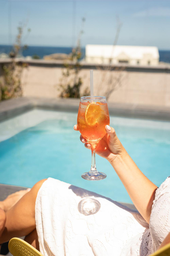 Food & Drinks 3, Hermanus Waterfront Apartments, Overberg