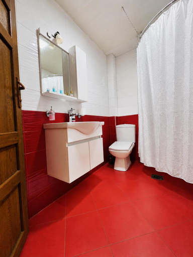 Bathroom 3, Historic Centre Apartment Kutaisi, Tskaltubo