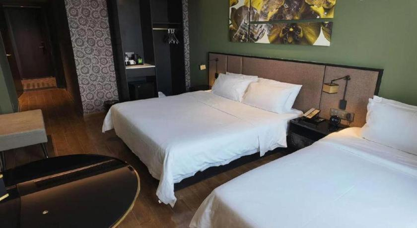 Bedroom 2, Yitel Premium Hotel Shanghai Xuhui, Shanghai