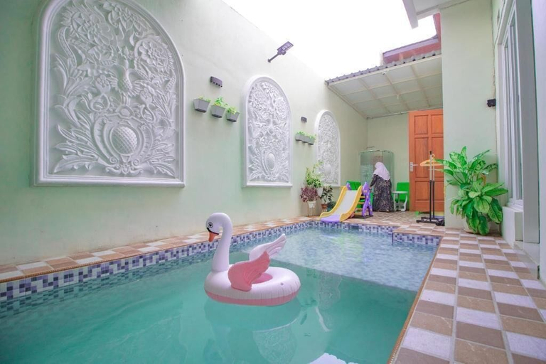 Pool, Cozzy Villa Ceria, Malang