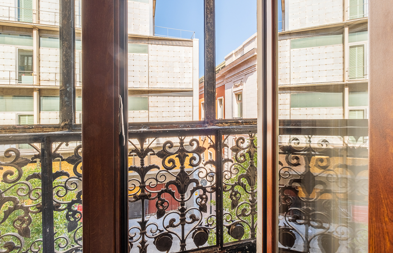 Public Area 2, Hostal El Pilar, Madrid