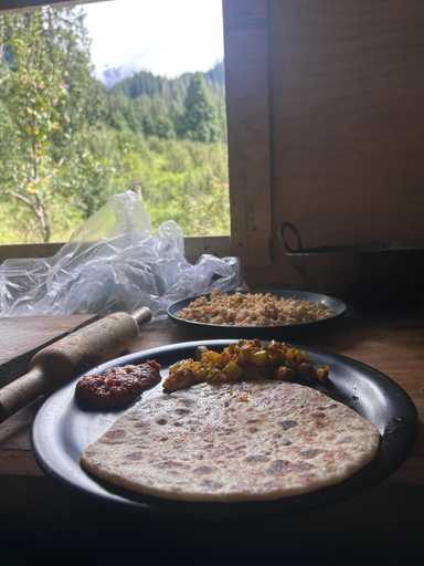 Food & Drinks 4, Woodstock Villa HomestayTulga PRIVATE BalconyRoom , Kullu